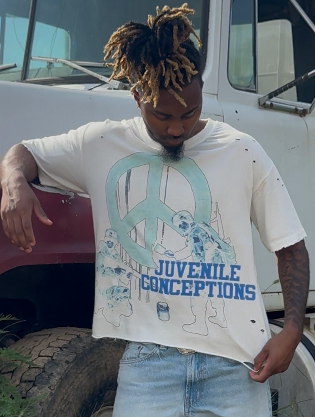 PEACE BRINGS WAR TEE